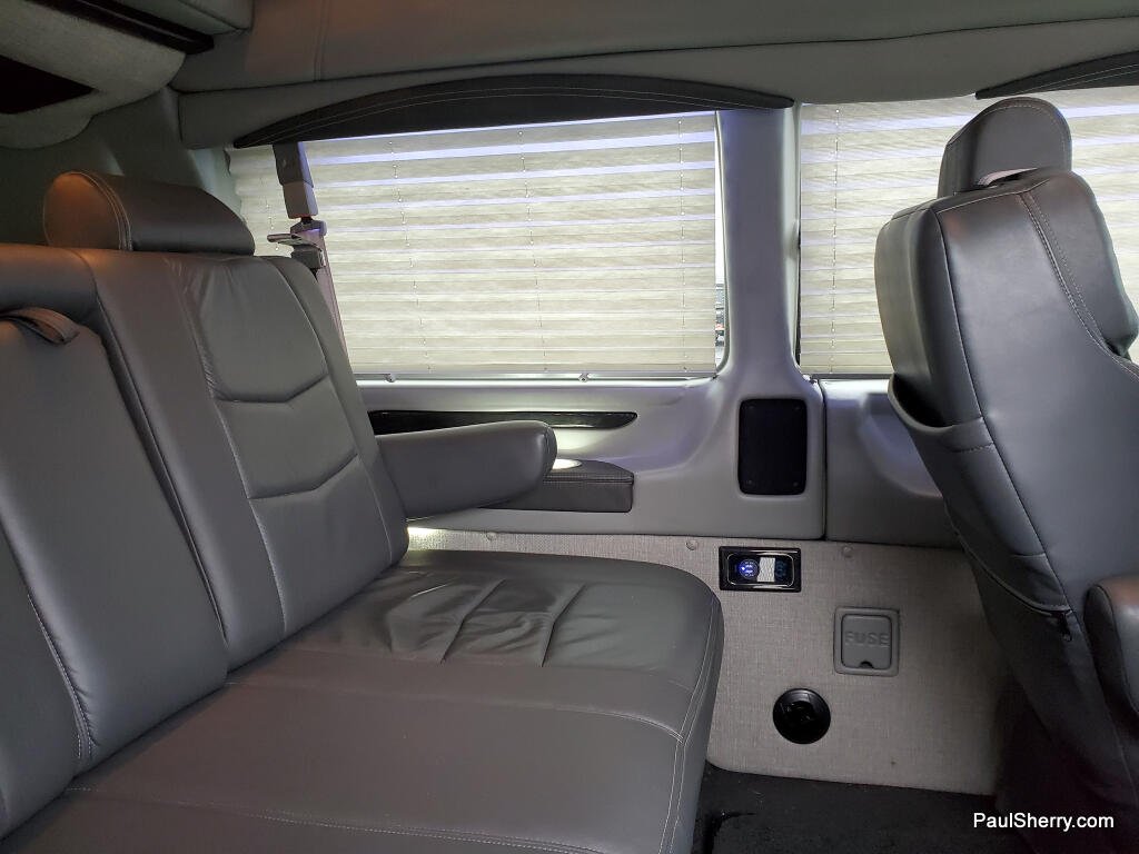 2023 Chevrolet Express Cargo Work Van - Photo 28