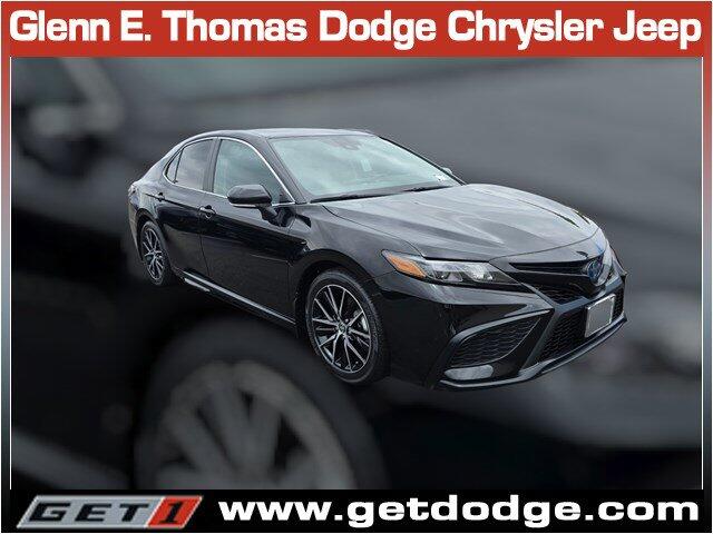 2024 Toyota Camry Hybrid SE
