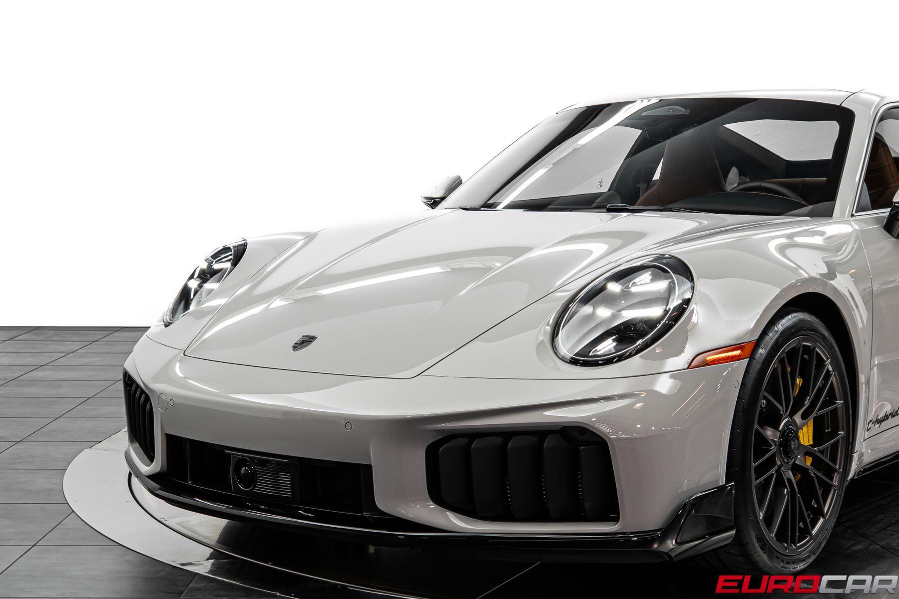 2026 Porsche 911 Turbo S *SPORTDESIGN PACK * ADAPTIVE SEATS PLUS*Image 14