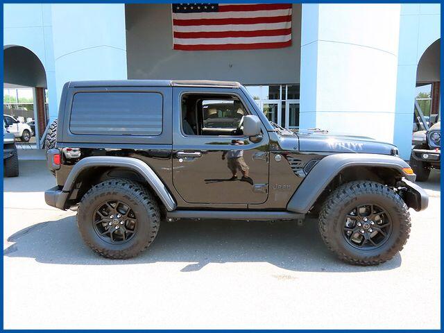 2025 Jeep Wrangler Willys's photo