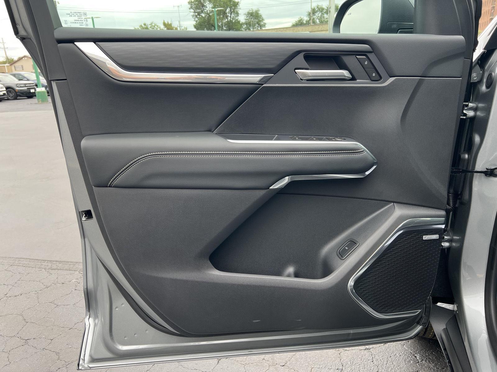 2027 GMC Acadia Elevation - Photo 13