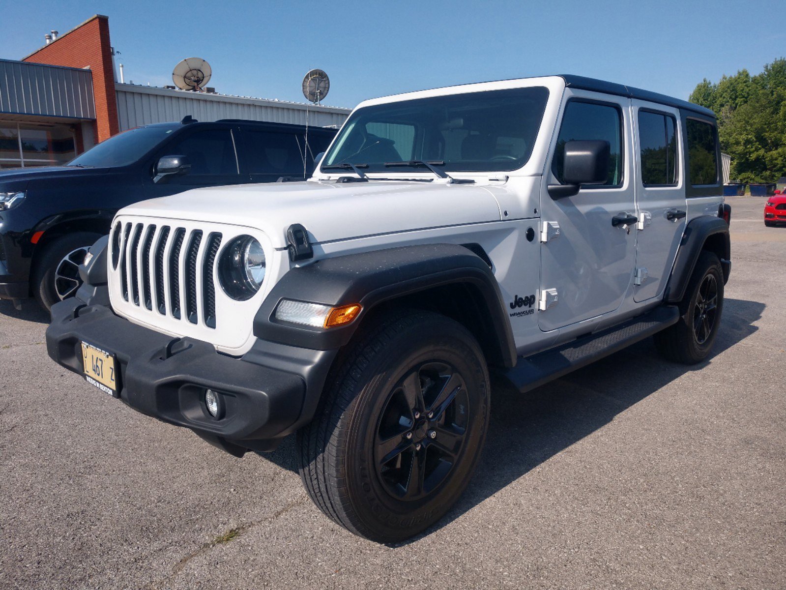 Used 2020 Jeep Wrangler Unlimited Altitude with VIN 1C4HJXDG3LW242007 for sale in Benton, IL