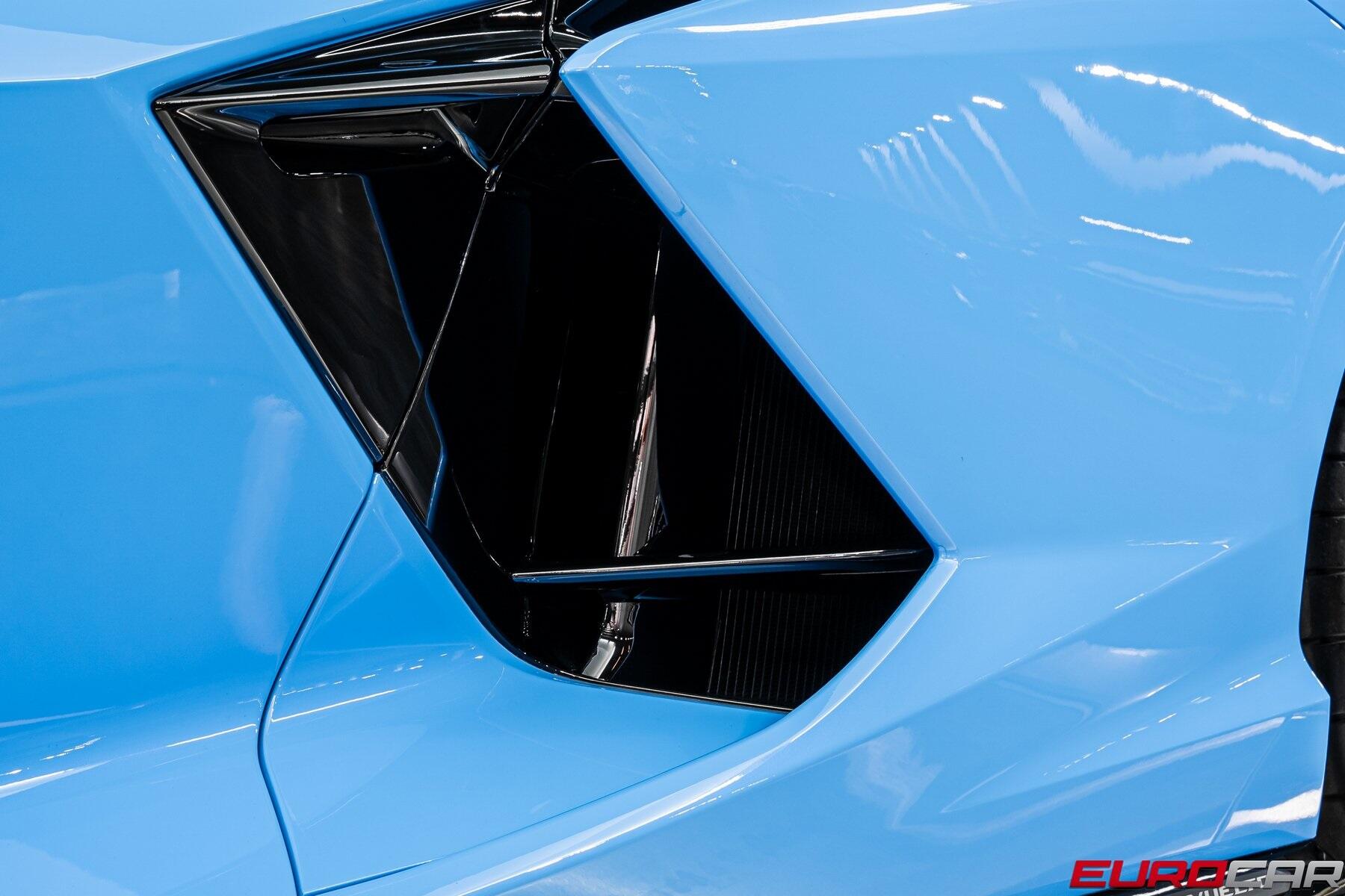 Used 2025 Lamborghini Revuelto *HIGH GLOSS STYLE PACKAGE * PASSENGER DISPLAY*Image 18