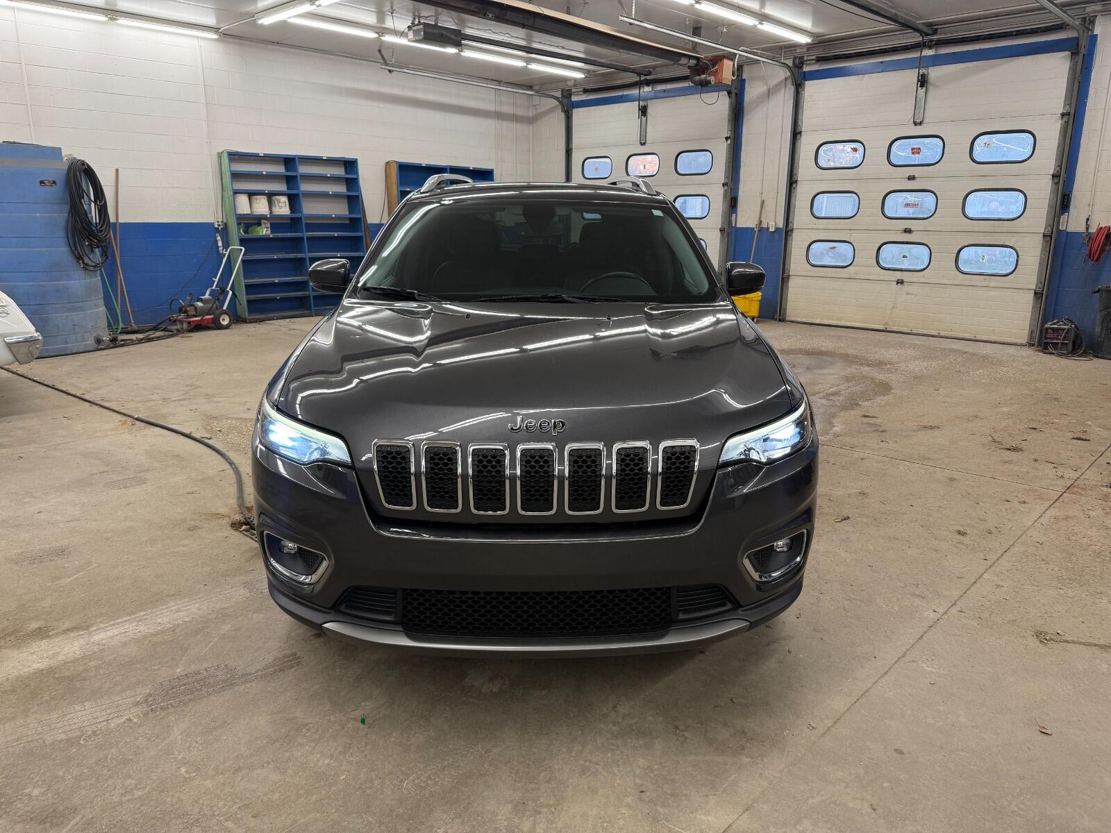 Used 2019 Jeep Cherokee Limited with VIN 1C4PJMDX7KD200590 for sale in Rockwell City, IA