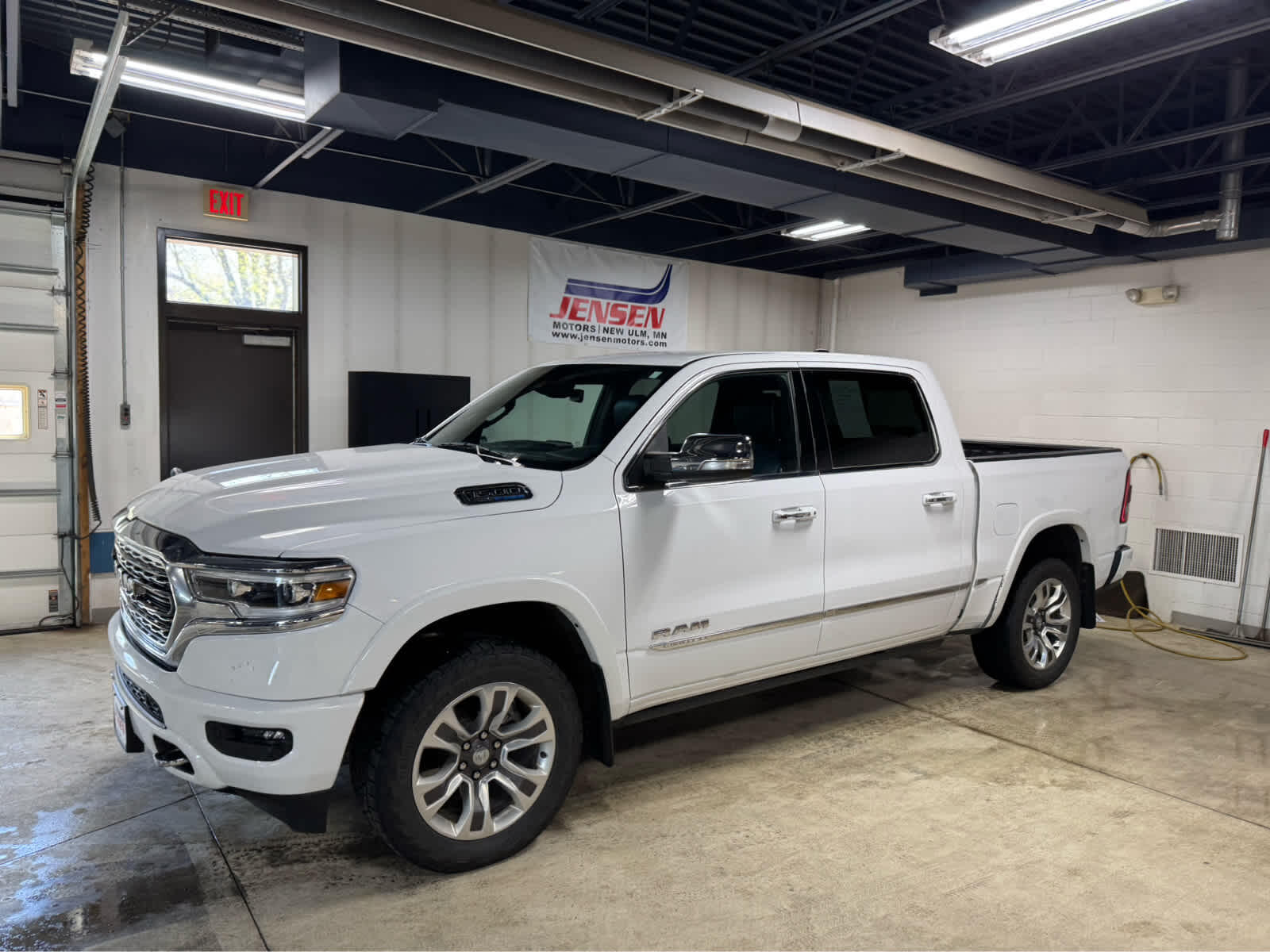 Certified 2022 RAM Ram 1500 Pickup Limited with VIN 1C6SRFHTXNN367733 for sale in New Ulm, Minnesota