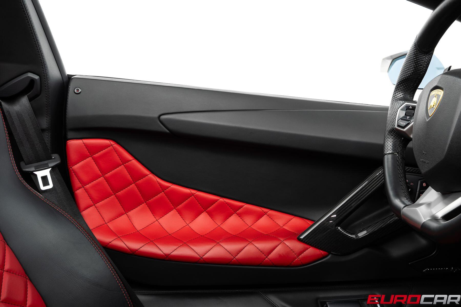 2015 Lamborghini Aventador Roadster LP 700 - 4 *HUGE CARBON OPTIONS * FRONT LIFT*Image 34