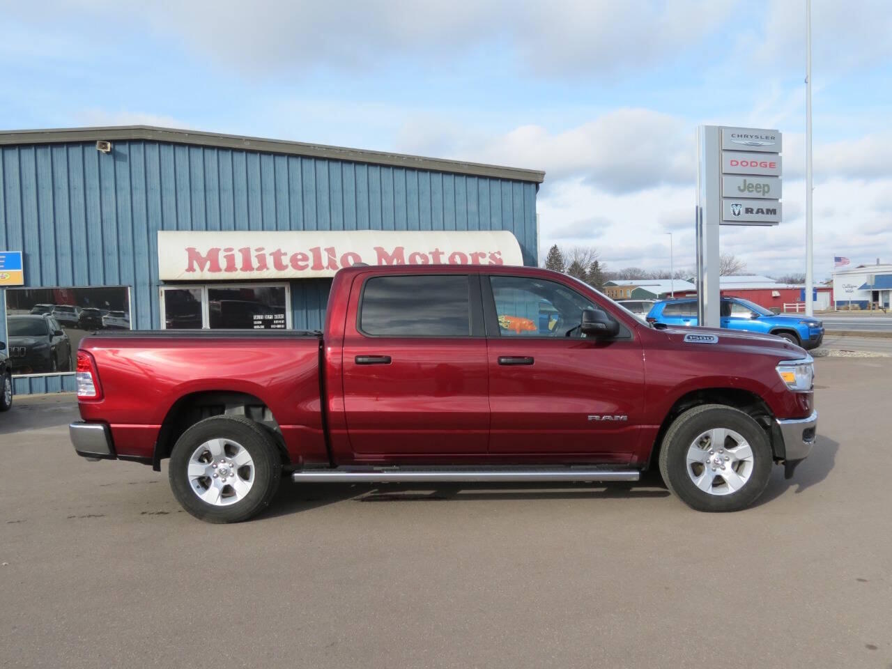 2023 RAM 1500 Big Horn 4x4 4dr Crew Cab 5.6 ft. SB Pickup