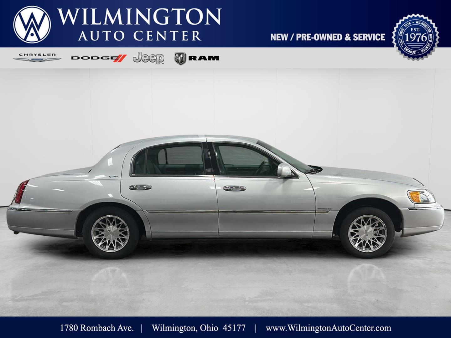 2001 Lincoln Town Car Signature