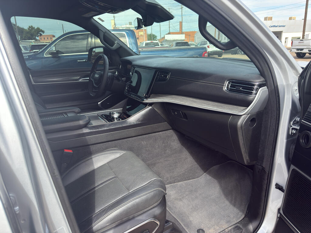 2023 Jeep Wagoneer Series III - Photo 11