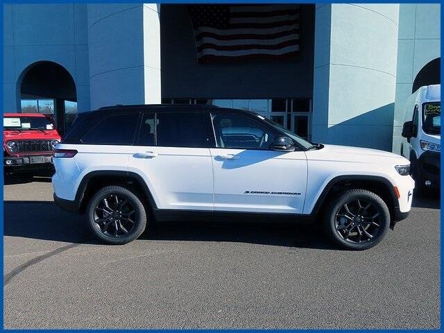 2025 Jeep Grand Cherokee Limited's photo