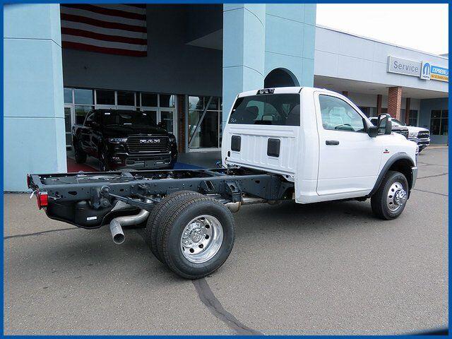 2025 RAM 3500 Chassis Tradesman - Photo 8