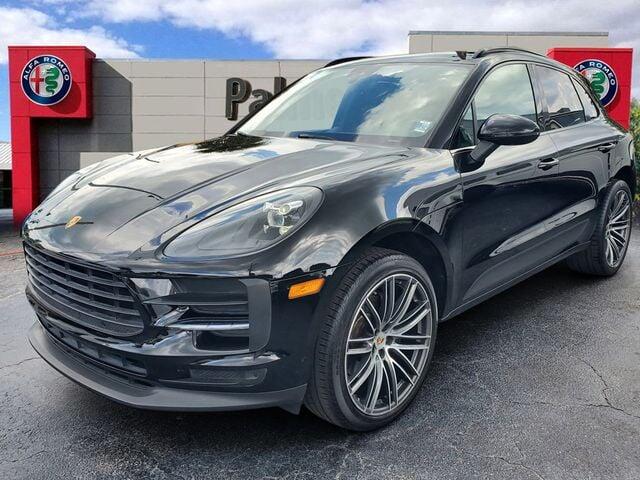 2020 Porsche Macan -'s photo