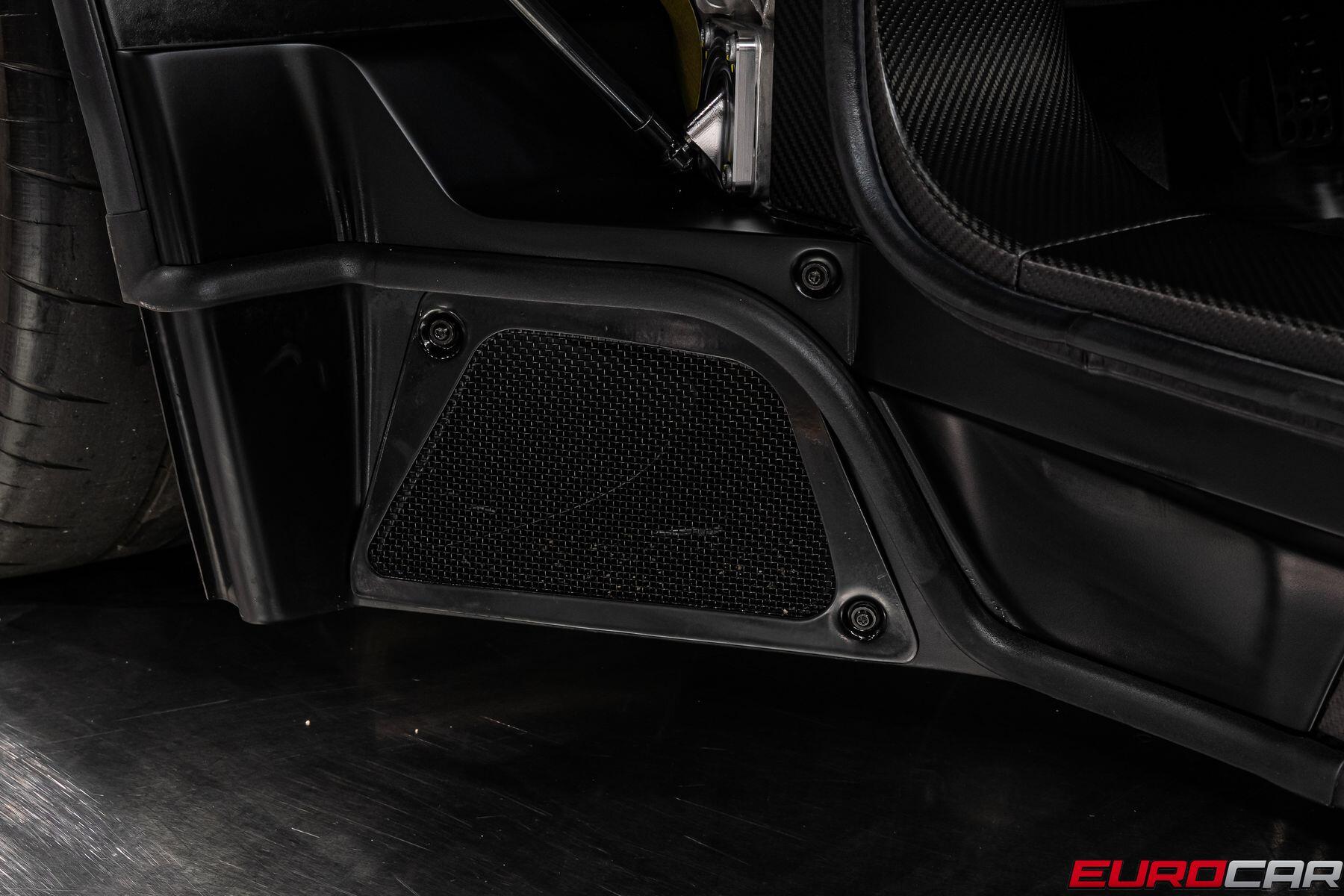 2020 Ford GT *ONLY 213 MILES * CARBON EXTERIOR PACK*Image 25