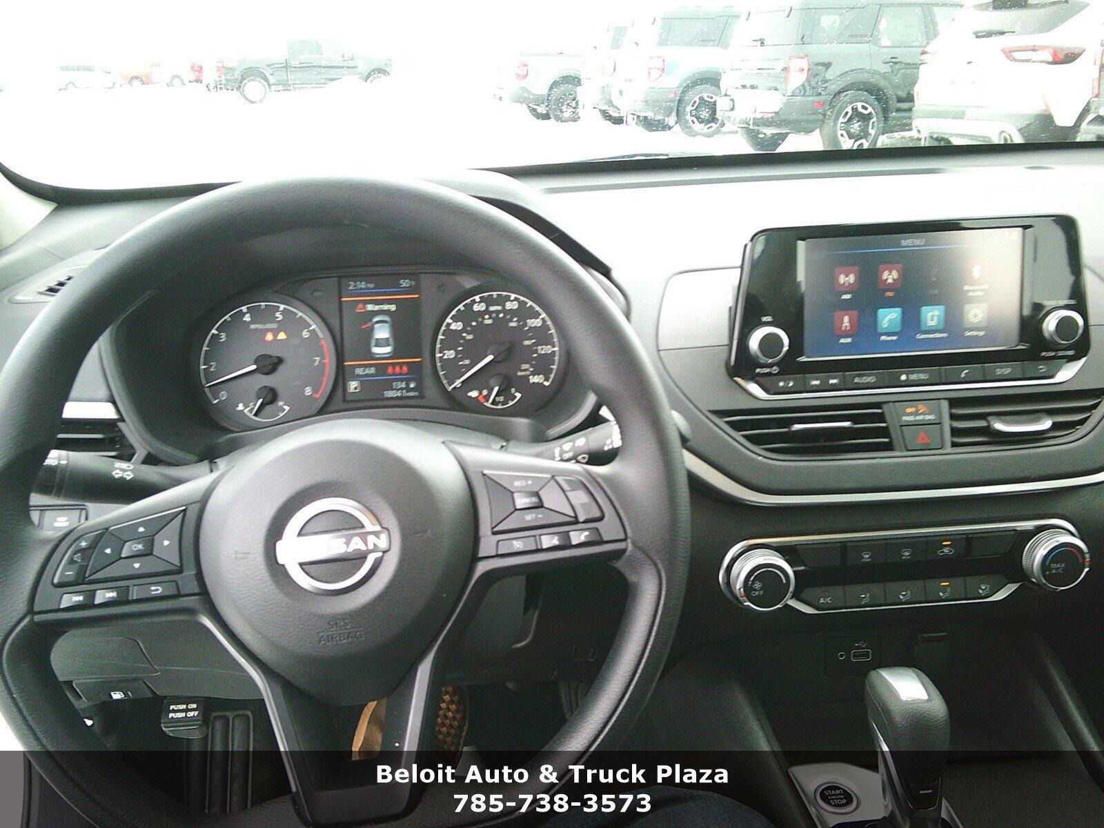 Used 2024 Nissan Altima S with VIN 1N4BL4BV0RN388983 for sale in Beloit, KS