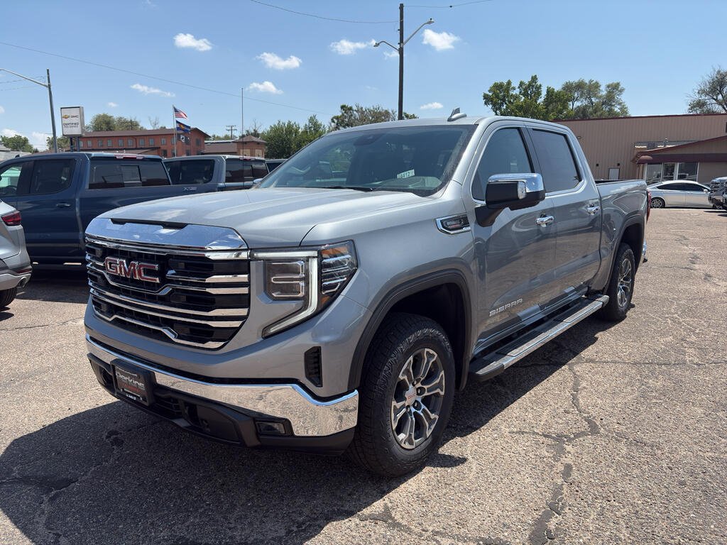2026 GMC Sierra SLT