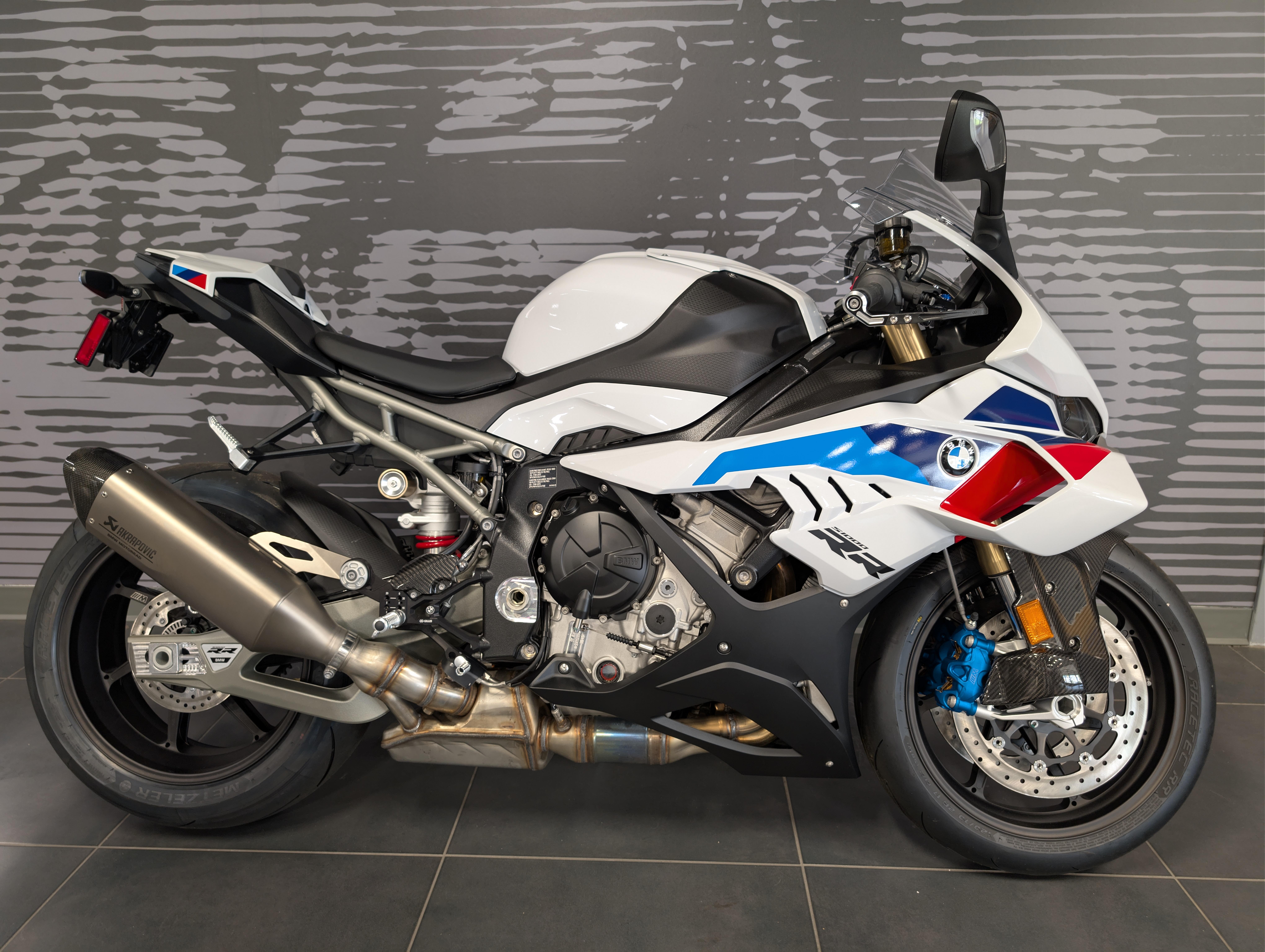 2026 BMW S 1000 RR