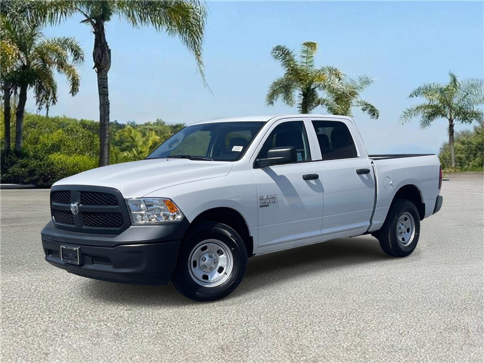 2024 RAM 1500 Classic 1500 Classic Tradesman Crew Cab 4x4 5'7' Box