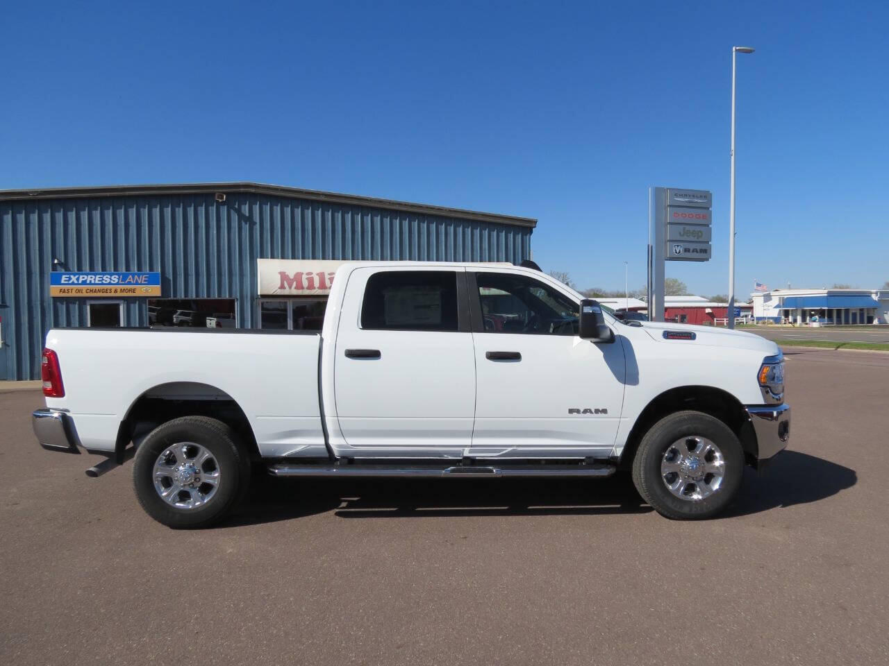 2024 RAM 2500 Big Horn 4X4 Crew Cab SWB's photo