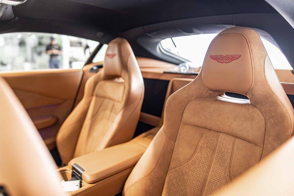 2026 Aston Martin Vantage Base - Photo 17