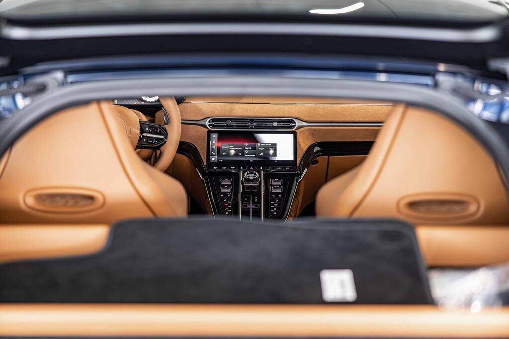 2026 Aston Martin Vantage Base - Photo 16