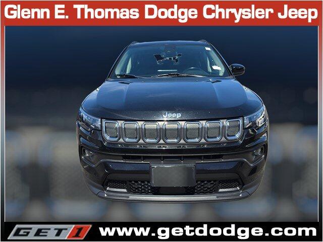 Used 2022 Jeep Compass Latitude Lux with VIN 3C4NJDFB4NT172514 for sale in Signal Hill, CA