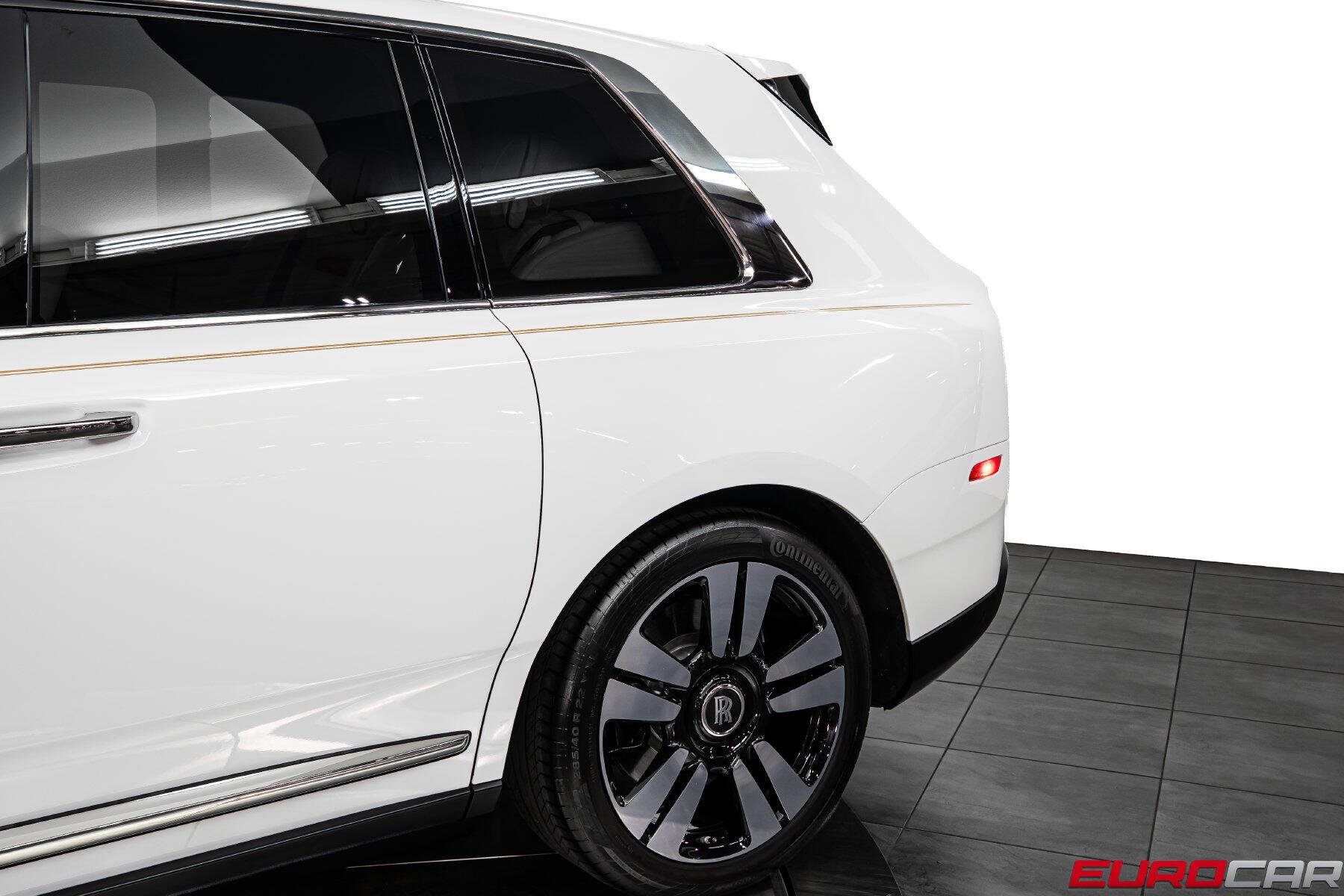 2022 Rolls-Royce Cullinan *SERENITY SEATS * GOLD PLATED SPIRIT OF ECSTASY*Image 17