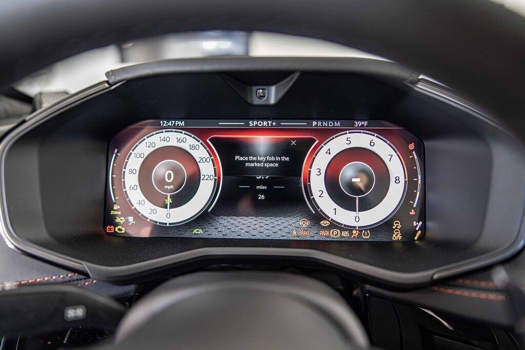 2026 Aston Martin DBX S - Photo 26