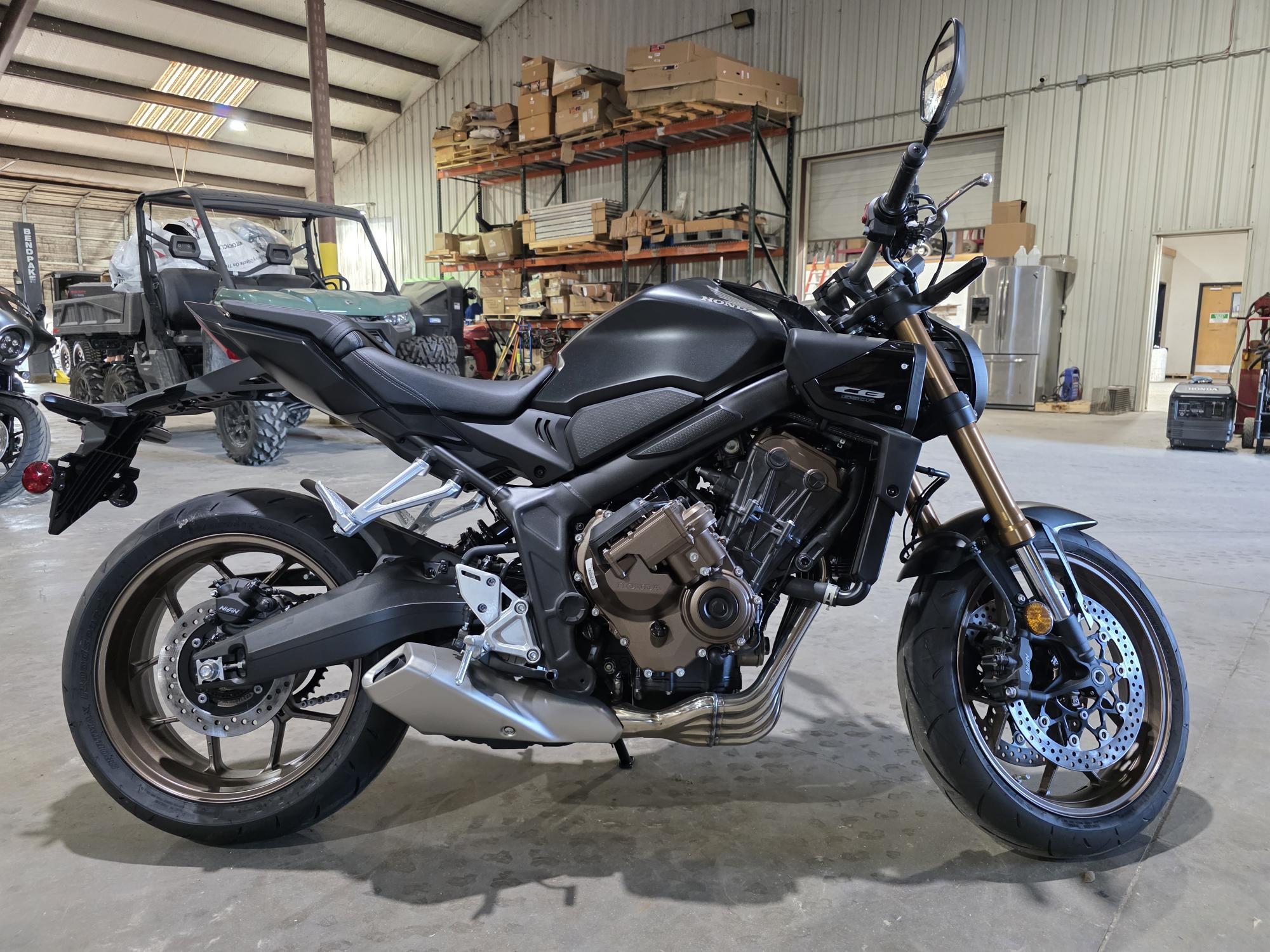 2026 Honda CB650R E-Clutch
