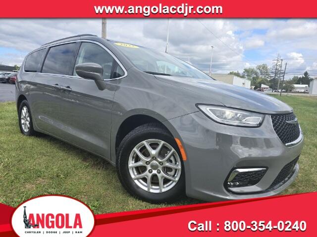 Used 2022 Chrysler Pacifica Touring L with VIN 2C4RC1BG4NR189294 for sale in Angola, IN