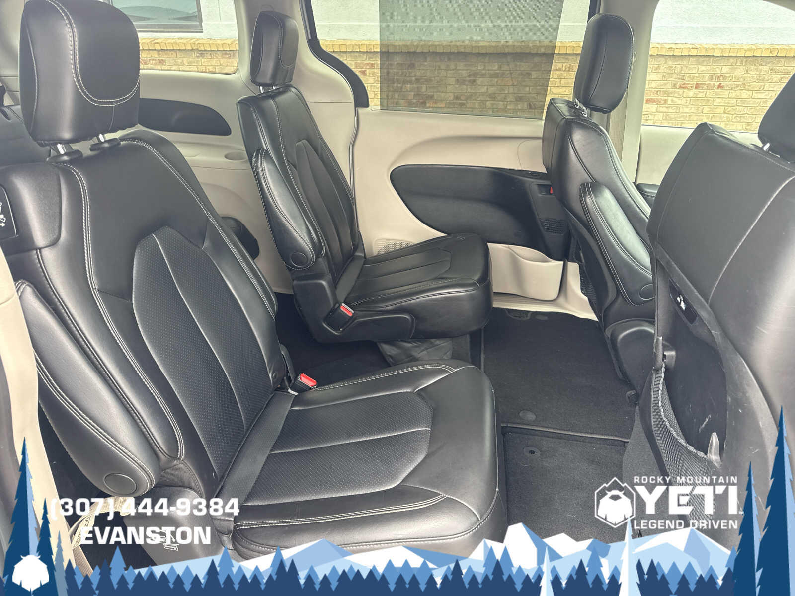 2023 Chrysler Pacifica Touring L - Photo 14