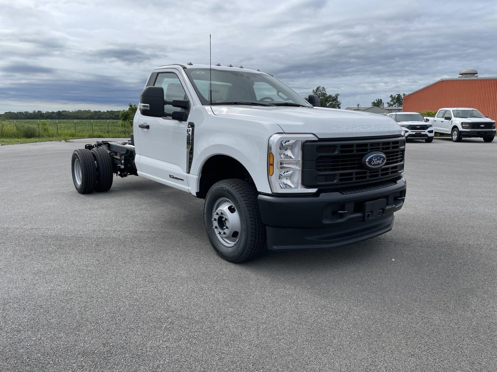 2024 Ford Super Duty F-350 DRW New   Super Duty F-350 DRW XL