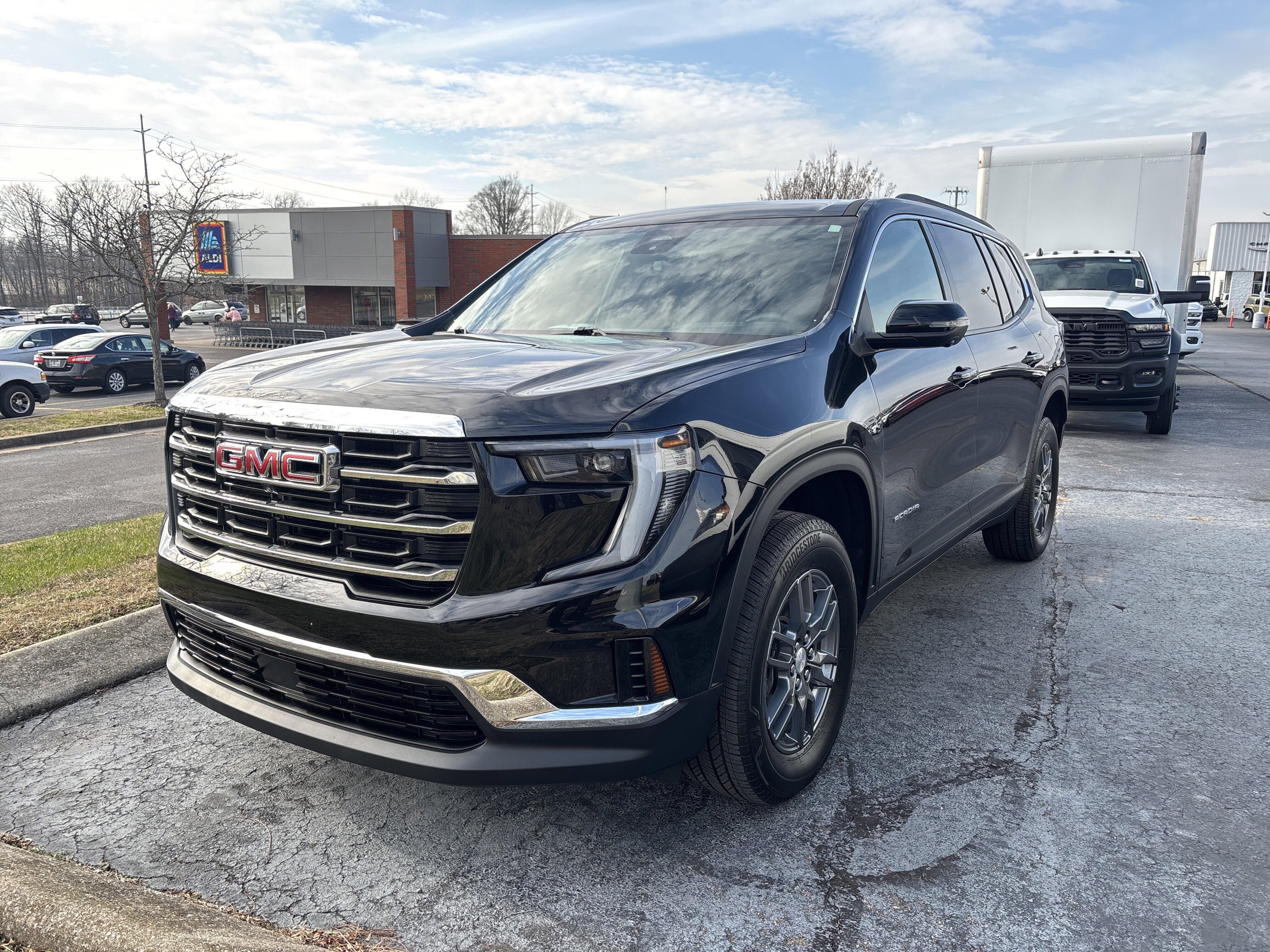 2025 GMC Acadia Elevation's photo