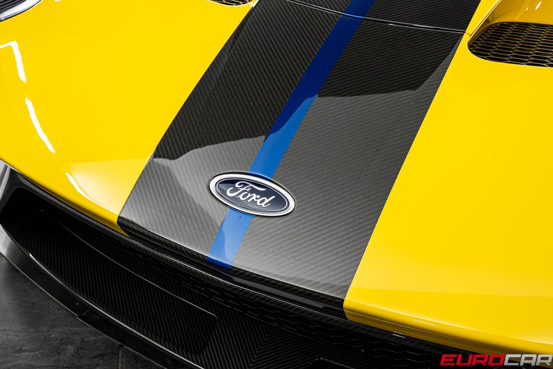 2020 Ford GT *ONLY 213 MILES * CARBON EXTERIOR PACK*Image 13