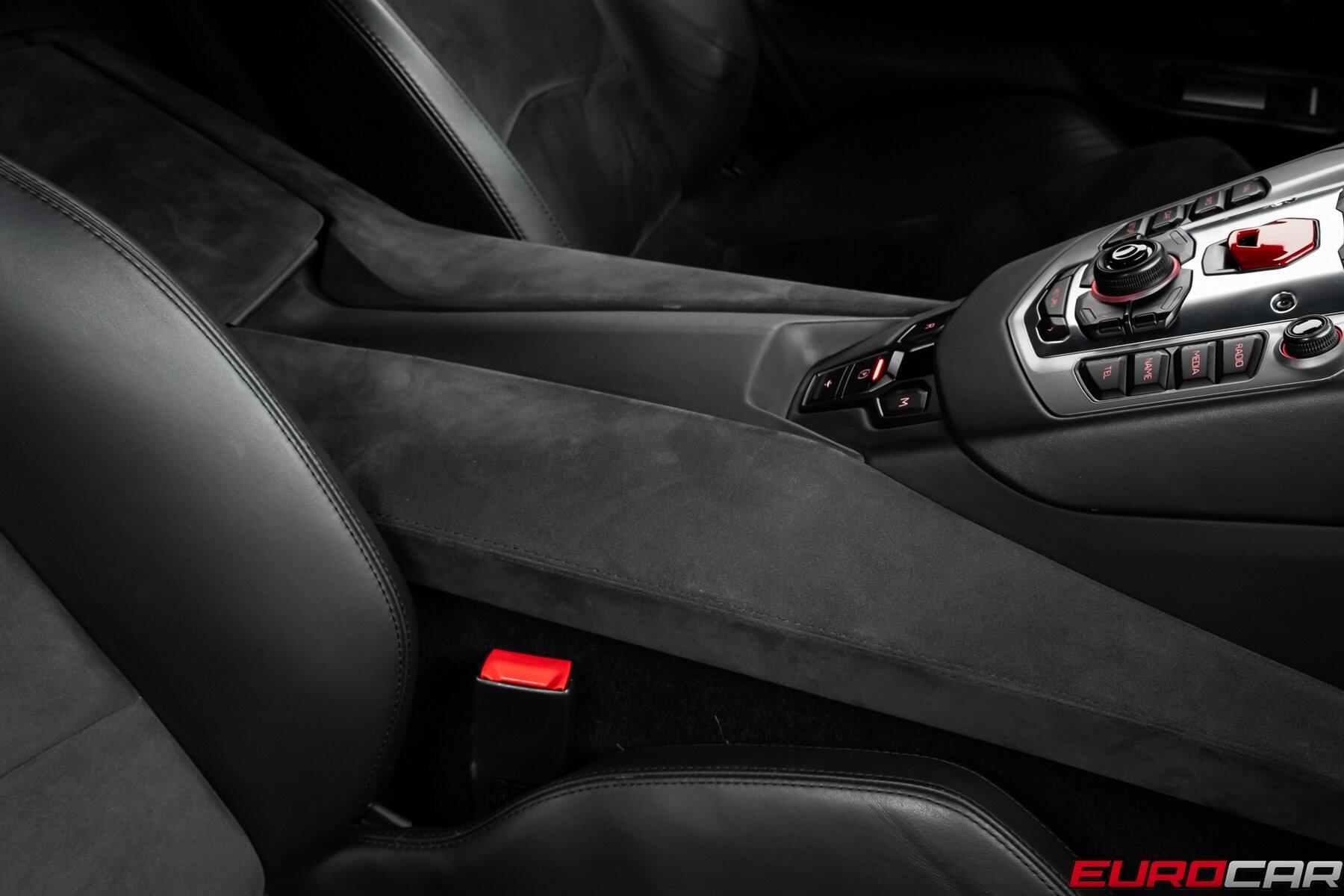 2015 Lamborghini Aventador *FRONT AXLE LIFT * IMMACULATE CONDITION*Image 32