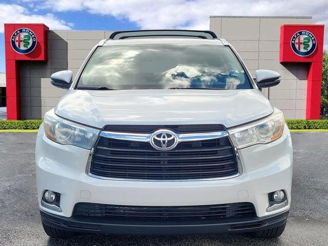 Used 2015 Toyota Highlander Limited with VIN 5TDYKRFH2FS071947 for sale in Brattleboro, VT