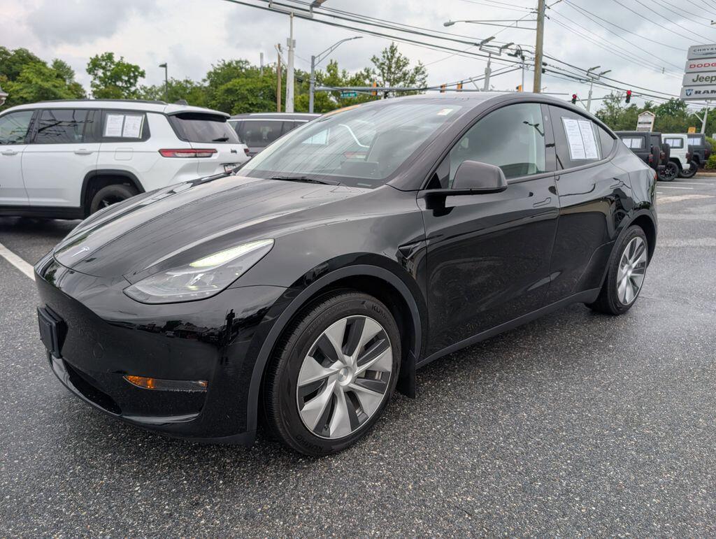 2023 Tesla Model Y Long Range Dual Motor All-Wheel Drive's photo