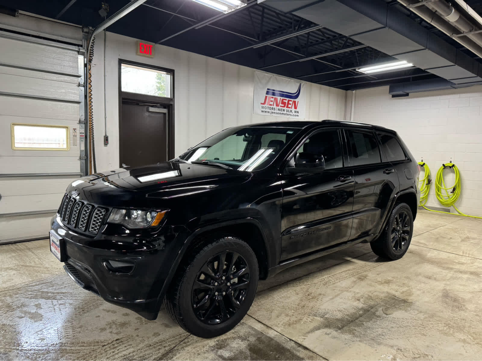 2021 Jeep Grand Cherokee Laredo X's photo