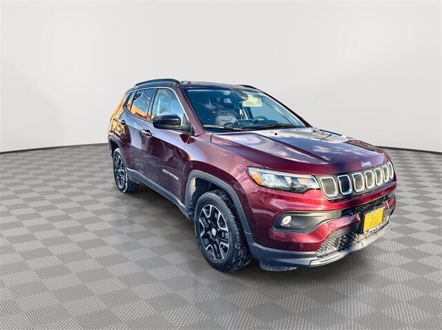 Used 2022 Jeep Compass Latitude with VIN 3C4NJDBB7NT122423 for sale in Englewood, NJ
