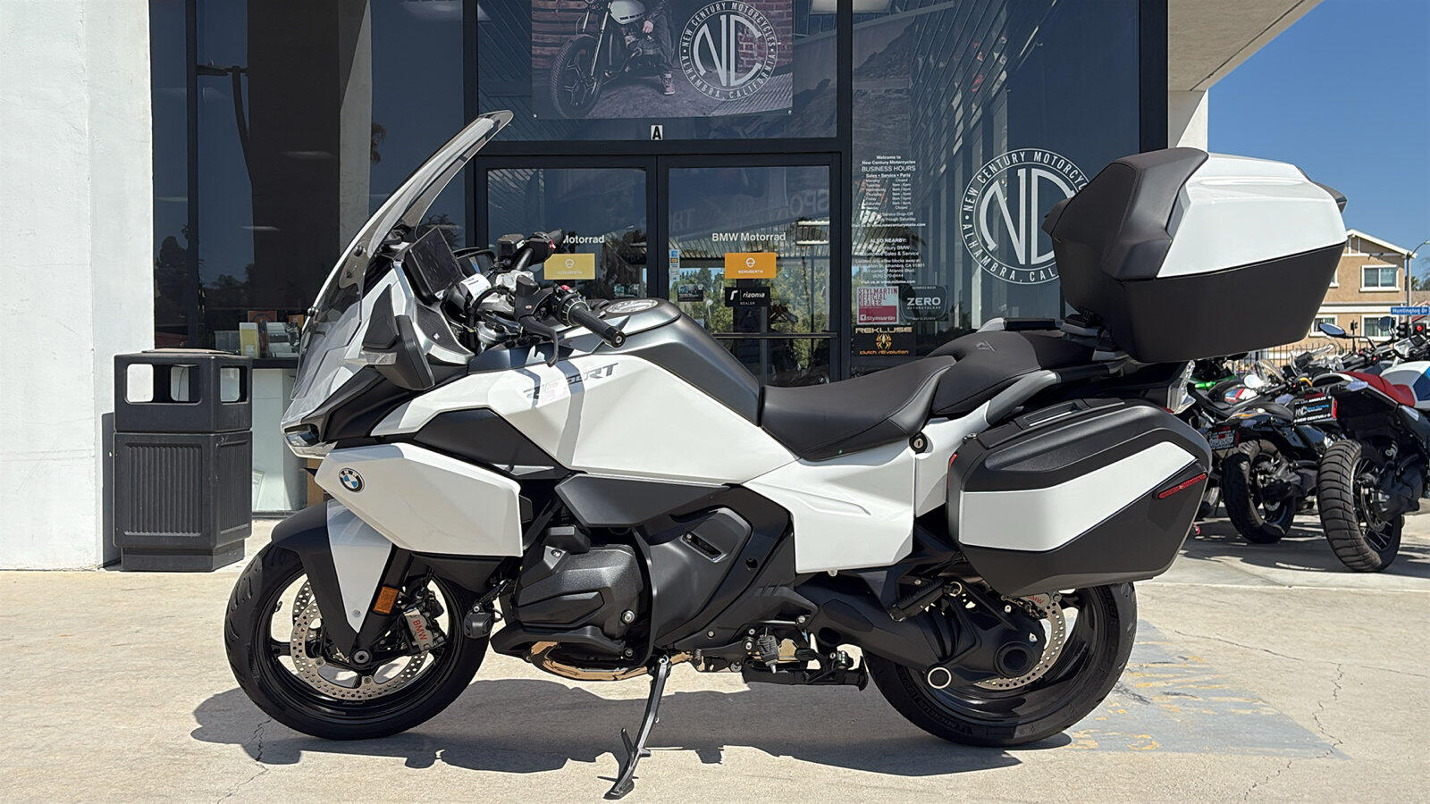 2026 BMW R1300RT