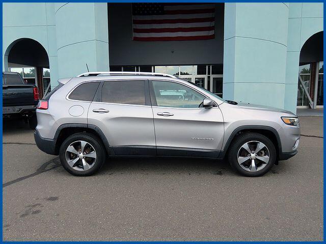 Used 2019 Jeep Cherokee Limited with VIN 1C4PJMDX1KD176870 for sale in New Britain, CT