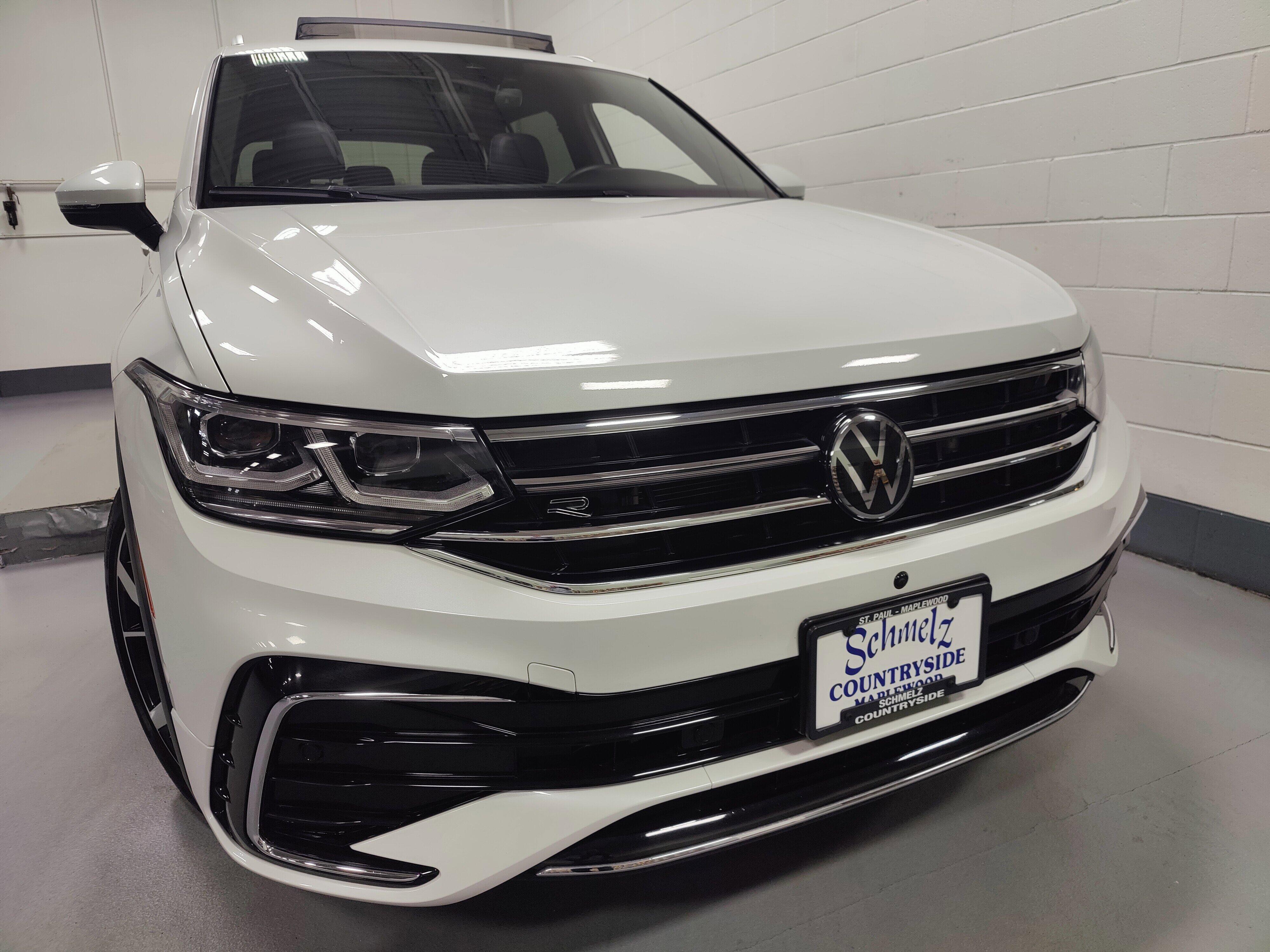 Used 2024 Volkswagen Tiguan SEL R-LINE with VIN 3VV4B7AX6RM111082 for sale in Maplewood, Minnesota
