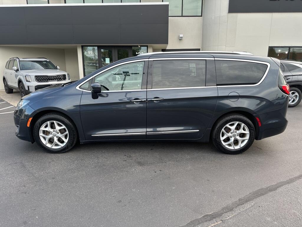 Used 2020 Chrysler Pacifica Touring L with VIN 2C4RC1BG8LR115132 for sale in New Britain, CT