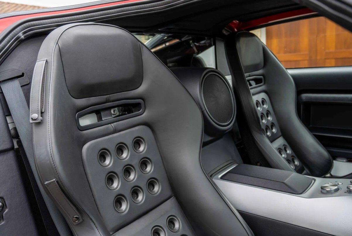 2005 Ford GT Base - Photo 6