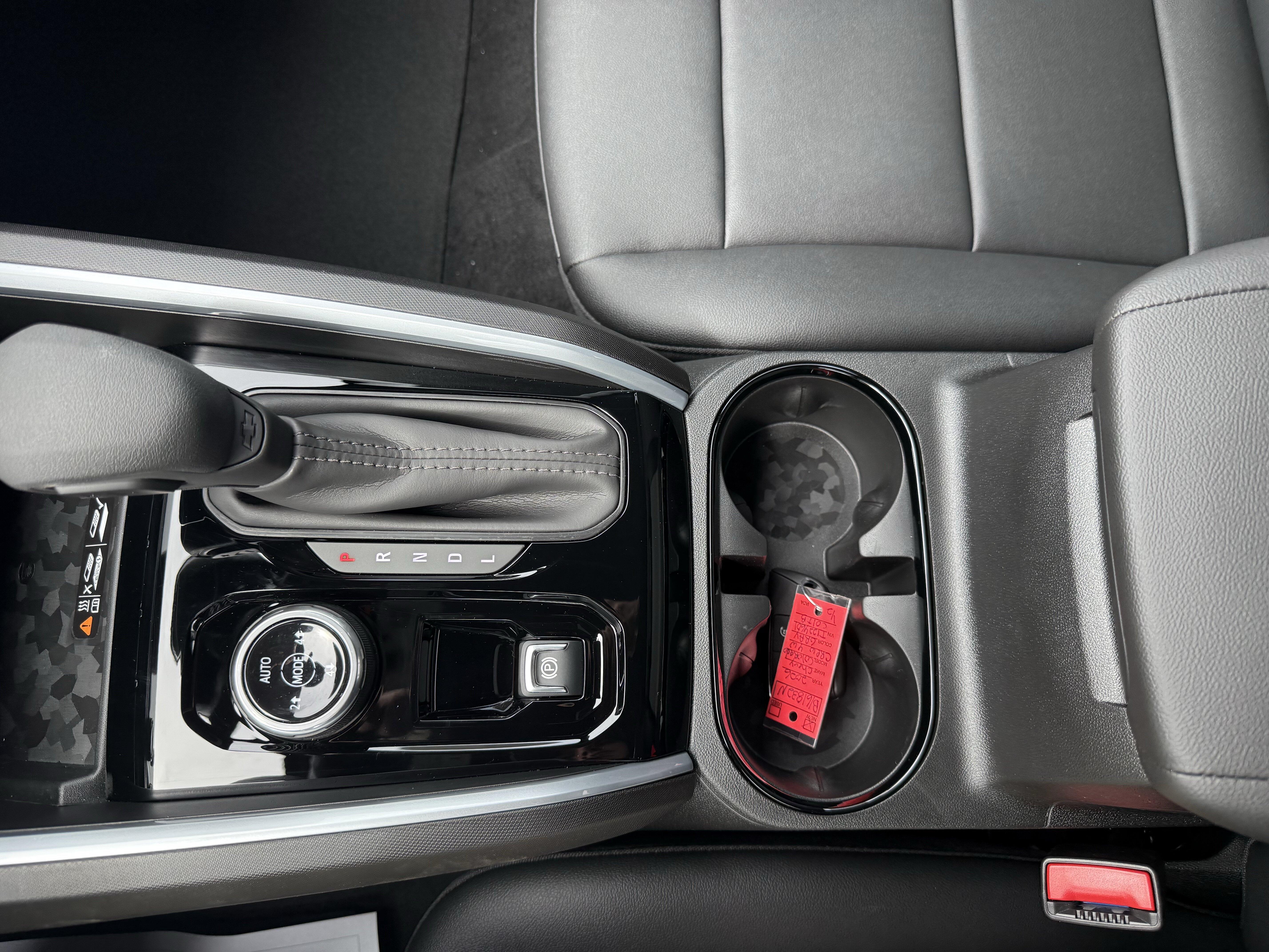 2026 Chevrolet Colorado Trail Boss - Photo 18