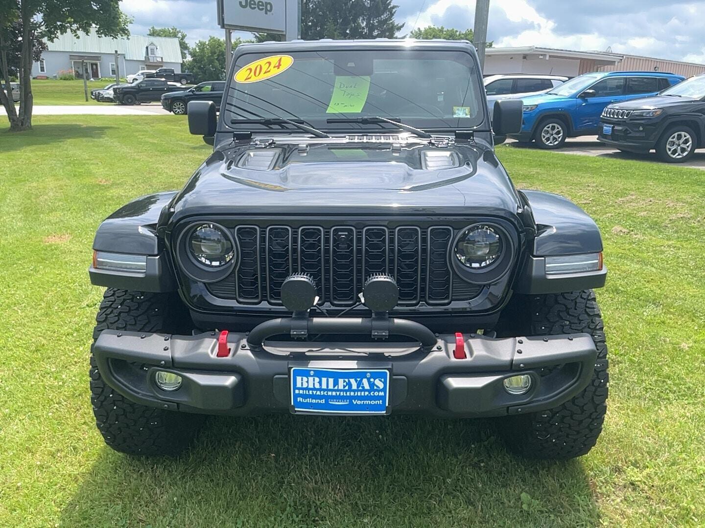 View vehicle photo 2