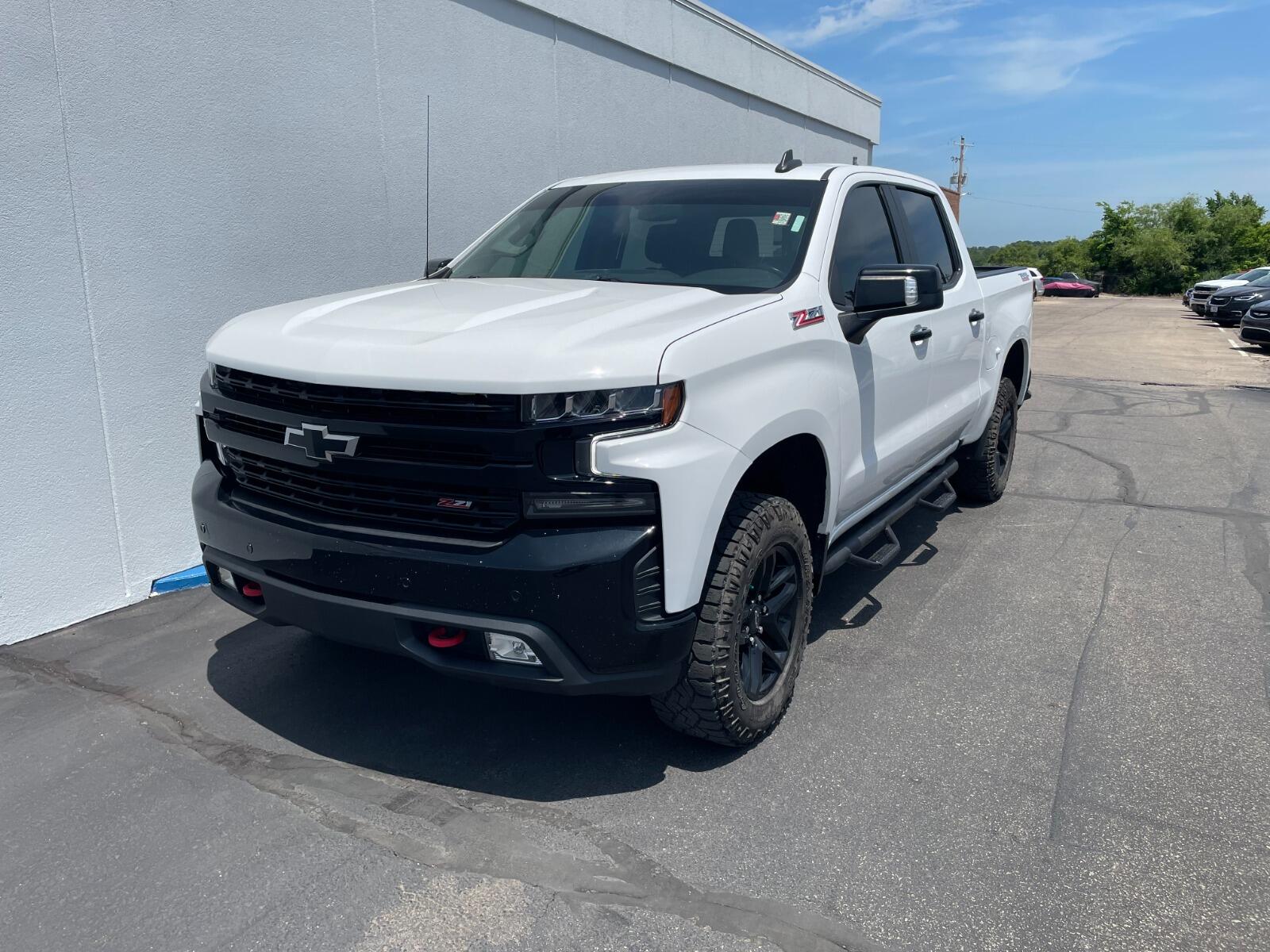 Used 2022 Chevrolet Silverado 1500 Limited LT Trail Boss with VIN 3GCPYFED7NG124579 for sale in Kansas City