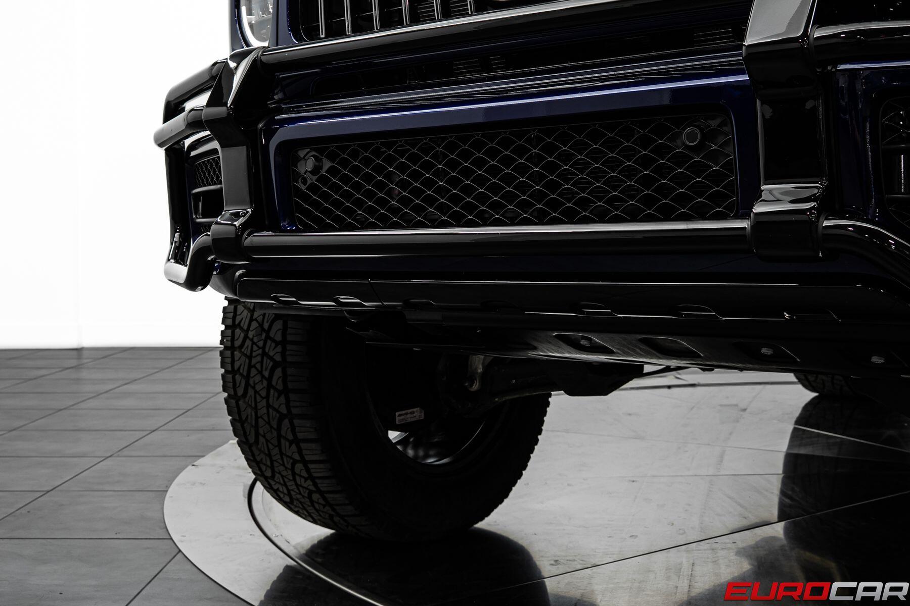 2022 Mercedes-Benz G-Class G 63 AMG 4x4 *AMG NIGHT PACKAGE PLUS * CARBON EXTEImage 12