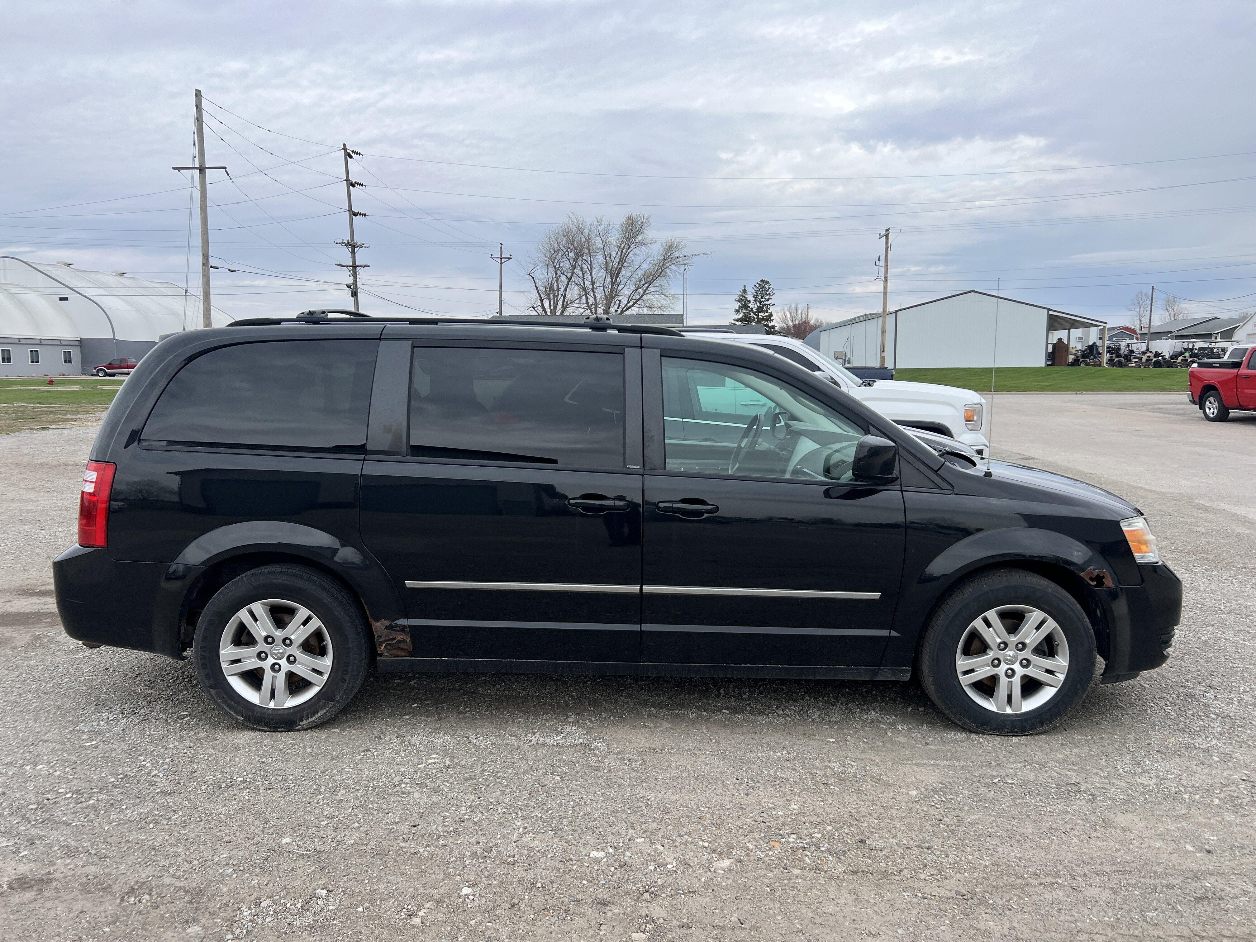 2010 Dodge Grand Caravan Crew
