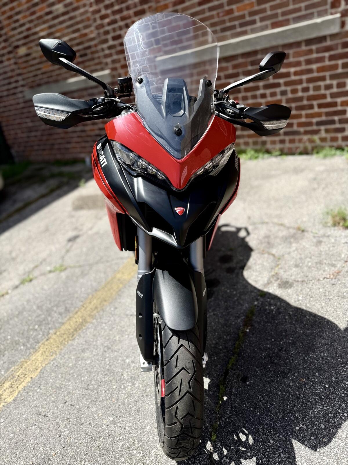 New 2023 Ducati MULTISTRADA V2S 