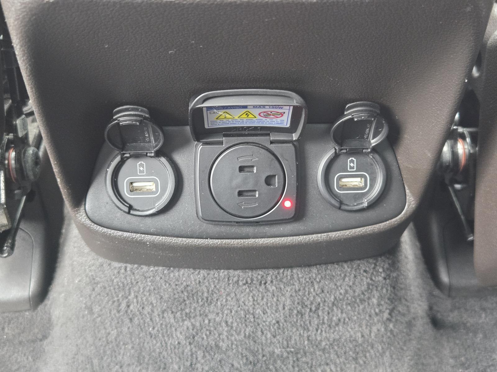 2020 Hyundai Santa Fe Limited - Photo 26